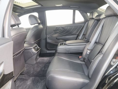 Used 2021 Lexus LS 500 AWD image 57