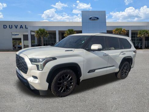 Used 2024 Toyota Sequoia Platinum AWD/4WD image 8