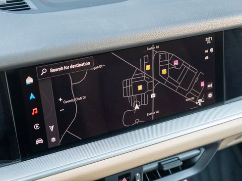 Certified 2025 Porsche Cayenne image 29