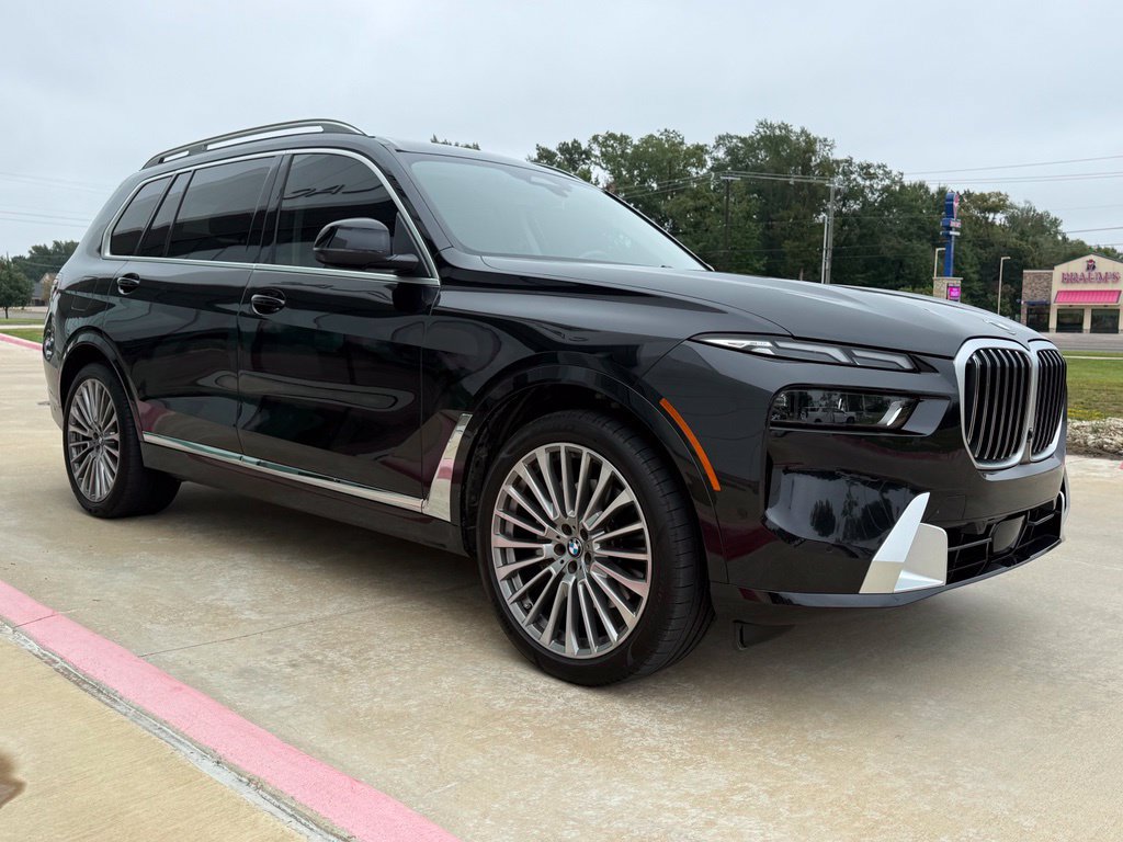 Used 2025 BMW X7 xDrive40i w/ Premium Package AWD/4WD image 7