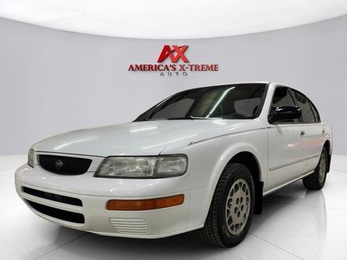Used 1996 Nissan Maxima FWD image 4