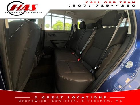 Used 2023 Nissan Rogue S AWD/4WD image 12