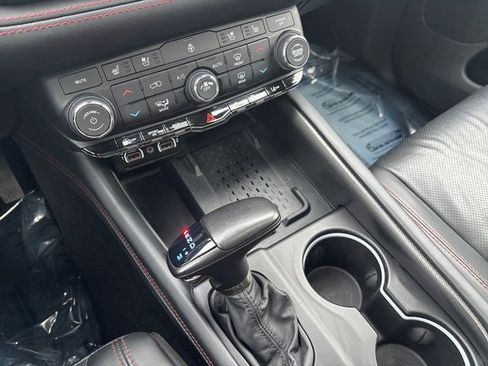 Used 2025 Dodge Durango GT AWD/4WD image 29