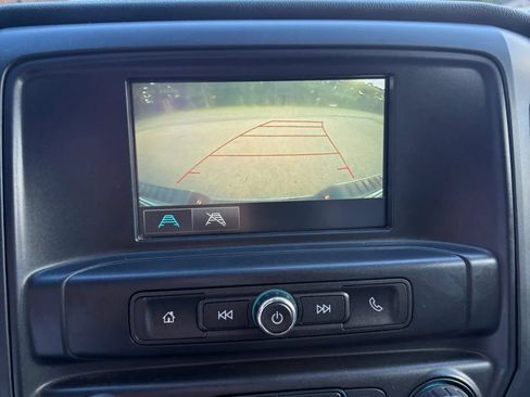 Used 2019 Chevrolet Silverado 1500 Custom w/ Custom Convenience Package AWD/4WD image 22