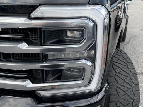 Used 2024 Ford F250 Limited w/ FX4 Off-Road Package AWD/4WD image 6