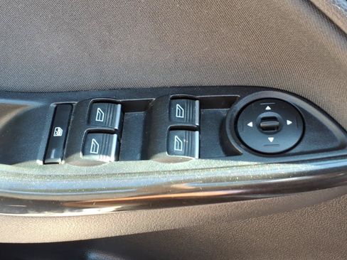 Certified 2018 Ford Focus Titanium FWD image 25