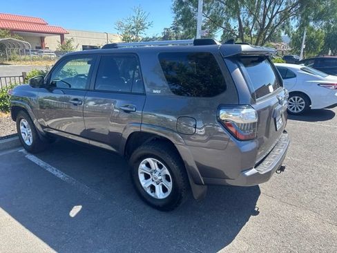 Certified 2022 Toyota 4Runner SR5 RWD image 38