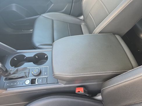 Used 2021 Volkswagen Atlas SE image 15