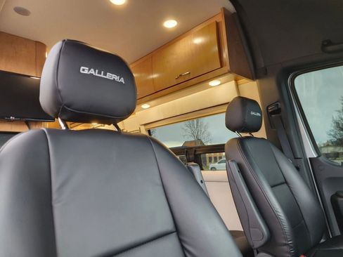 Used 2021 Mercedes-Benz Sprinter 3500 image 53