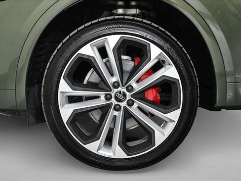 Certified 2025 Audi Q5 2.0T Premium Plus w/ Premium Plus Package image 25