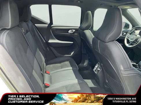 Used 2023 Volvo XC40 Recharge Ultimate AWD/4WD image 14