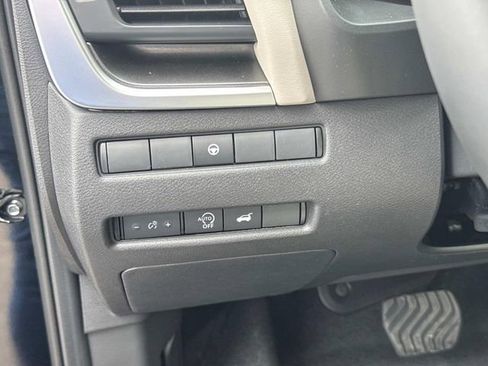 New 2026 Nissan Rogue SV FWD image 27