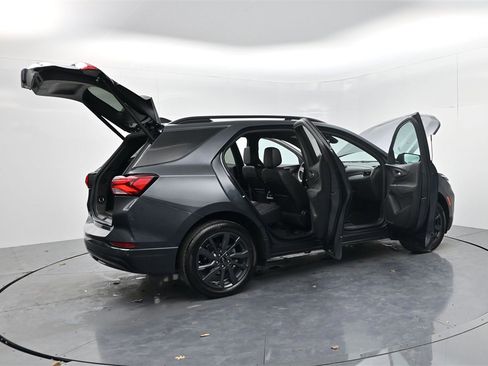 Used 2023 Chevrolet Equinox RS w/ LPO, Floor Liner Package image 54
