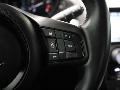 Used 2017 Jaguar F-TYPE R image 24