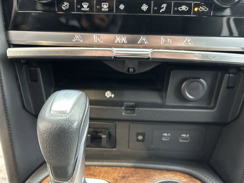 Used 2021 Nissan Armada SL w/ Captain's Chairs Package image 30