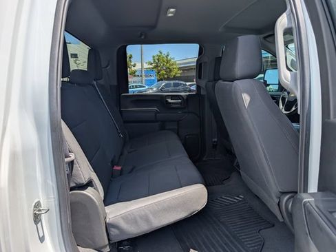 Used 2021 Chevrolet Silverado 2500 Custom w/ Custom Value Package AWD/4WD image 16