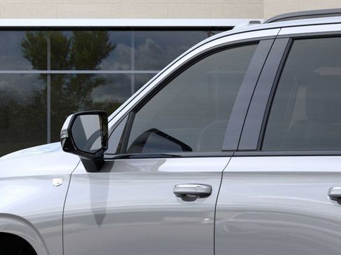 New 2026 Cadillac Escalade Platinum Sport w/ LPO, ONYX Package image 15