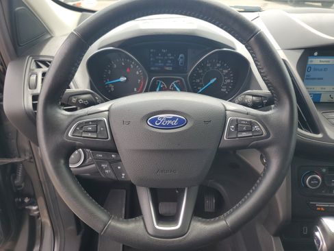 Used 2019 Ford Escape SEL AWD/4WD image 14