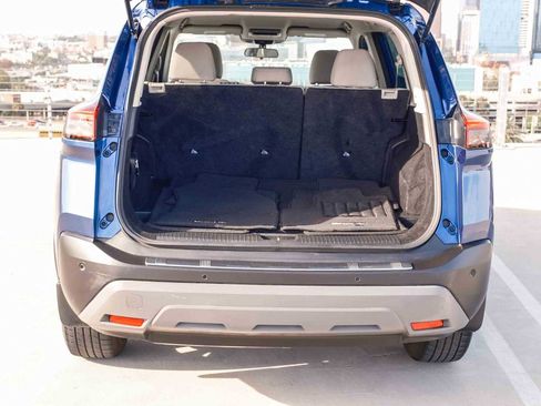 Used 2023 Nissan Rogue SV FWD image 28