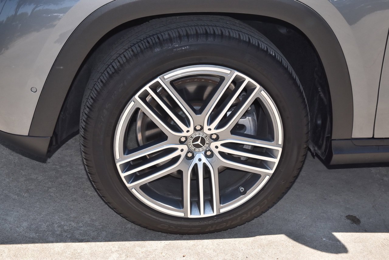 Used 2024 Mercedes-Benz GLS 450 4MATIC image 39