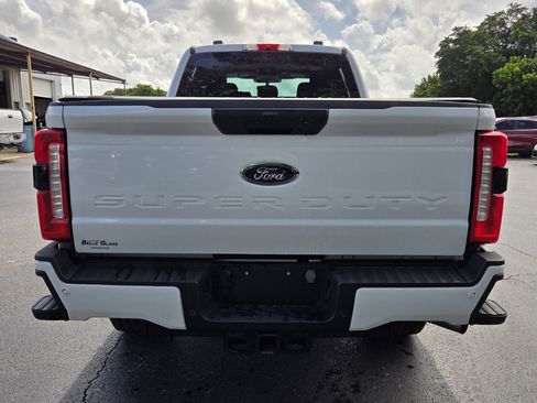 Used 2024 Ford F250 XL w/ STX Appearance Package AWD/4WD image 4