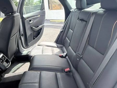 Used 2019 Chevrolet Impala Premier FWD image 11