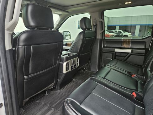Used 2019 Ford F150 Lariat w/ Equipment Group 502A Luxury AWD/4WD image 30