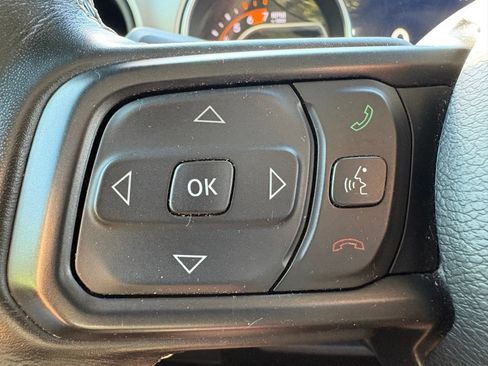 Used 2021 Jeep Wrangler Unlimited Sport AWD/4WD image 17