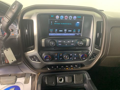 Used 2018 GMC Sierra 1500 SLT AWD/4WD image 23