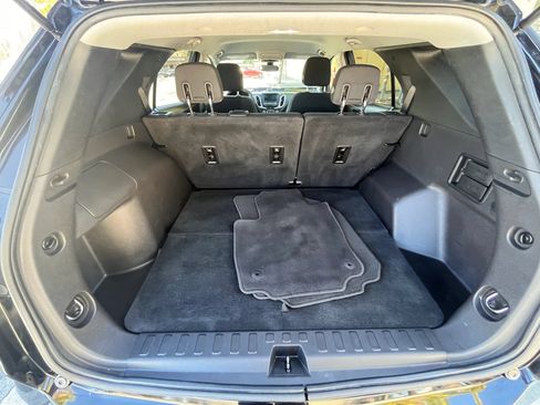 Used 2019 Chevrolet Equinox LT FWD image 17