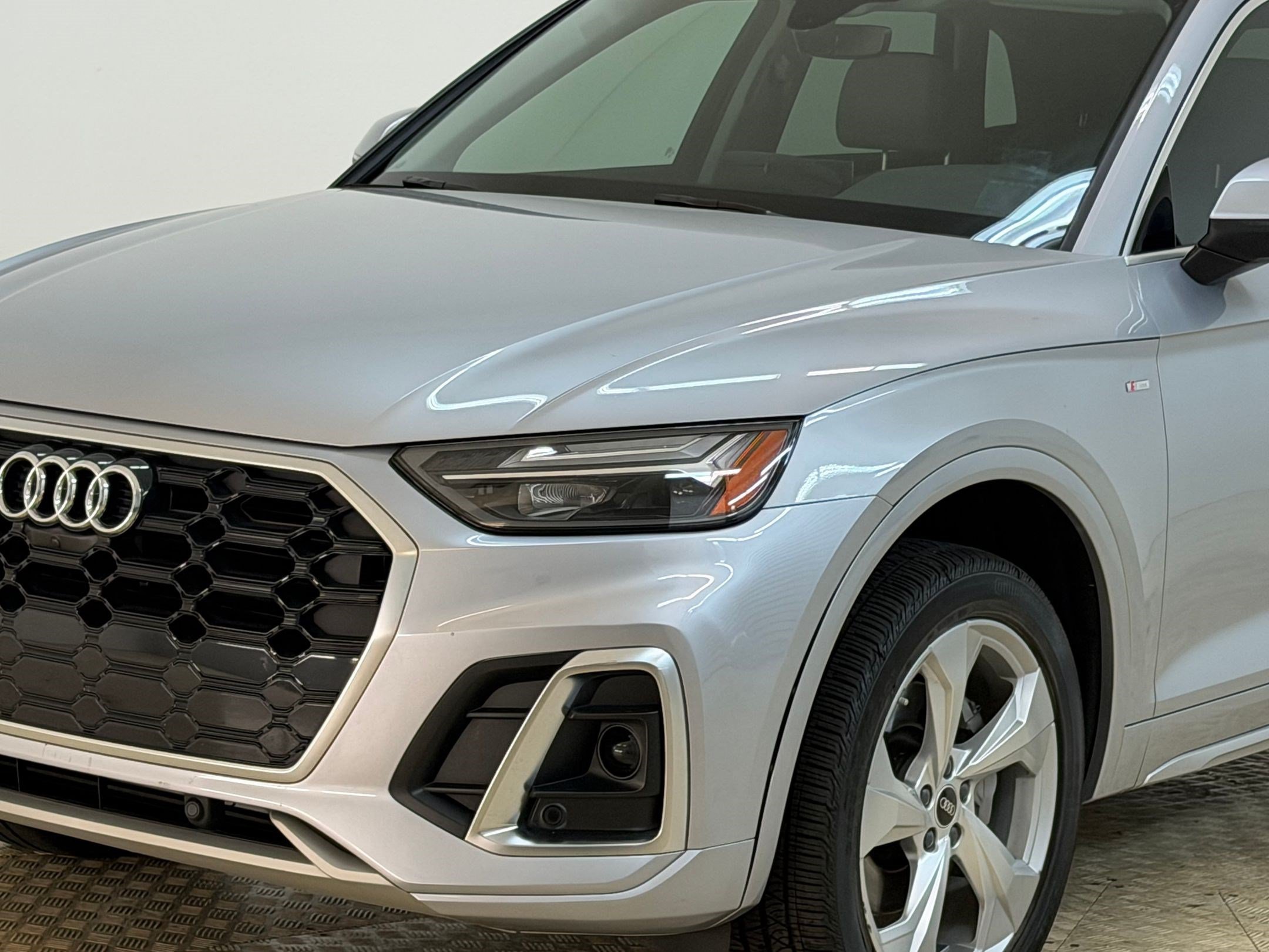 Used 2022 Audi Q5 2.0T Premium Plus AWD/4WD image 24