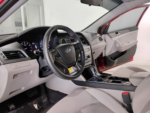 Used 2017 Hyundai Sonata SE image 14