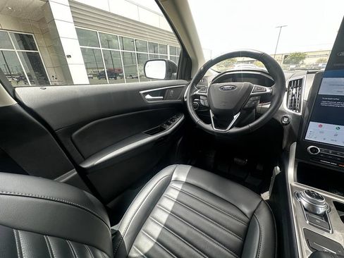 Used 2024 Ford Edge SEL AWD/4WD image 13