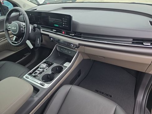 New 2026 Kia Carnival SX FWD image 12
