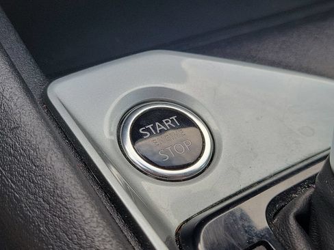 Used 2025 Nissan Altima 2.5 SV FWD image 33
