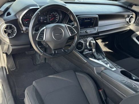 Used 2020 Chevrolet Camaro LT w/ RS Package image 11