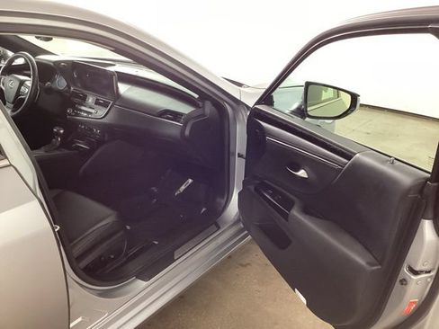 Used 2022 Lexus ES 250 w/ Premium Package AWD/4WD image 19
