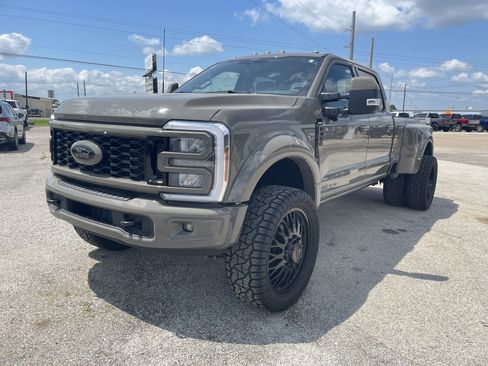 Used 2026 Ford F450 Lariat AWD/4WD image 8