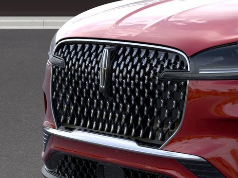 New 2026 Lincoln Aviator AWD image 17