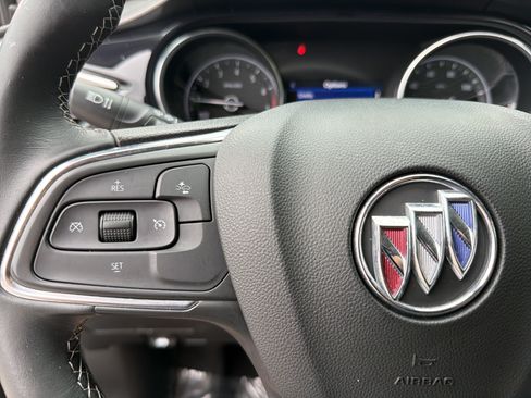Used 2021 Buick Encore GX Select w/ Sport Touring Package FWD image 28