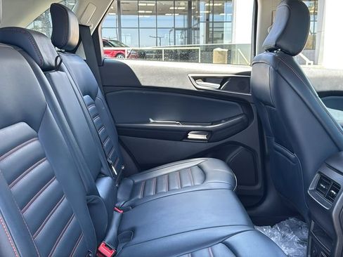 Used 2022 Ford Edge SEL w/ Sport Appearance Package AWD/4WD image 25
