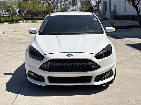Used 2018 Ford Focus ST FWD image 8