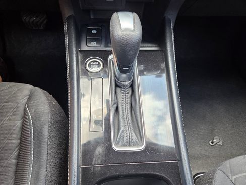 Used 2023 Nissan Kicks SV FWD image 16