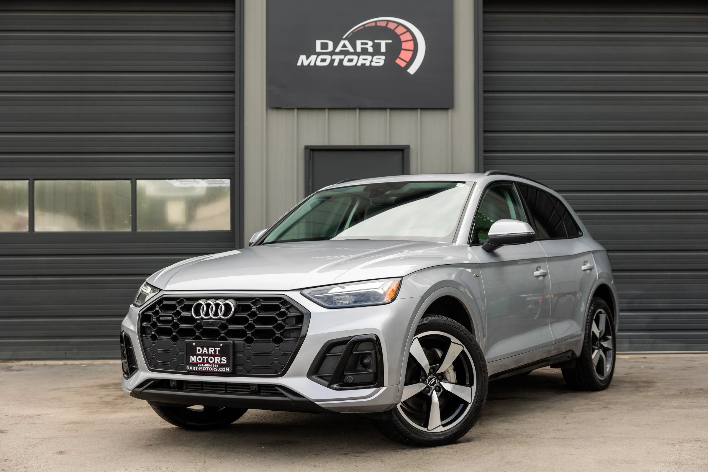 Used 2022 Audi Q5 2.0T Premium Plus w/ Premium Plus Package AWD/4WD image 3