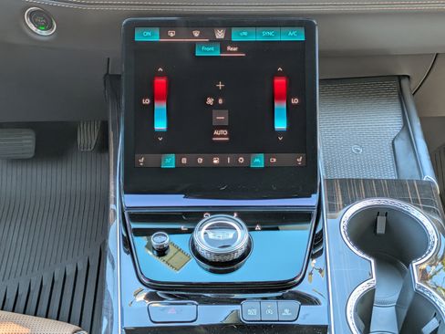 New 2026 Cadillac Escalade ESV Luxury image 21