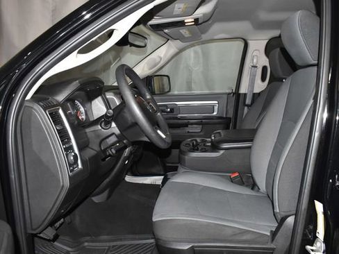 Used 2023 RAM 1500 Classic SLT image 13