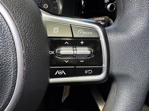 Used 2023 Kia Sorento LX AWD/4WD image 24