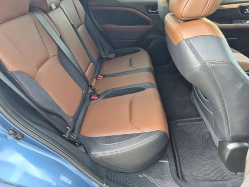 Used 2025 Subaru Forester Touring w/ Popular Package - Touring AWD/4WD image 21