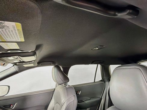 Used 2026 Subaru Outback Premium AWD/4WD image 5