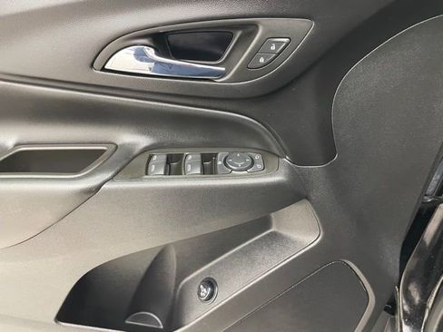 Certified 2023 Chevrolet Equinox LT image 12